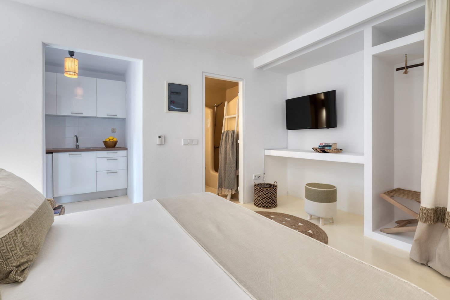 Amalgam Homes Aiolos villa, Paros island: image interior gallery