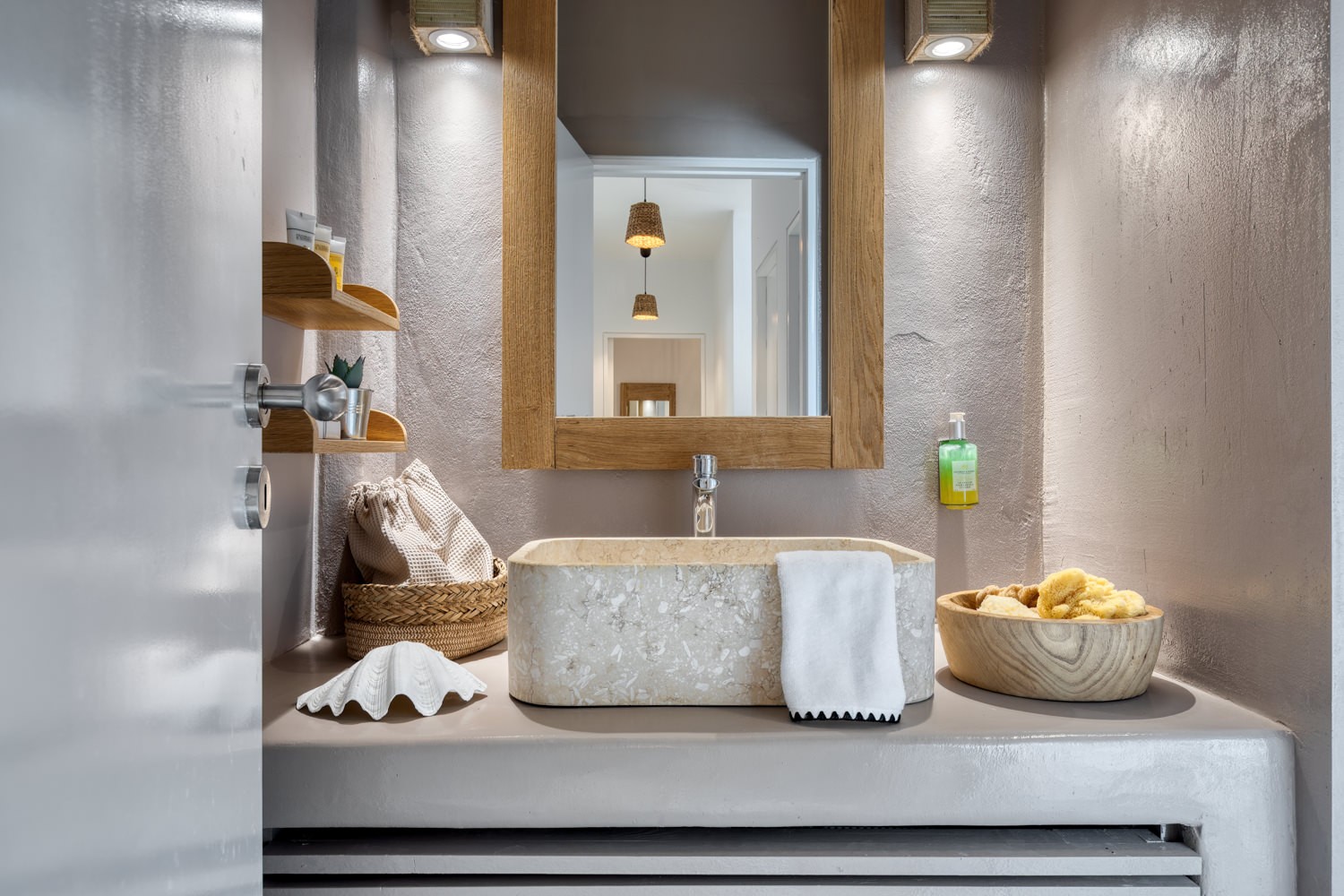 Amalgam Homes Aiolos villa, Paros island: image interior gallery