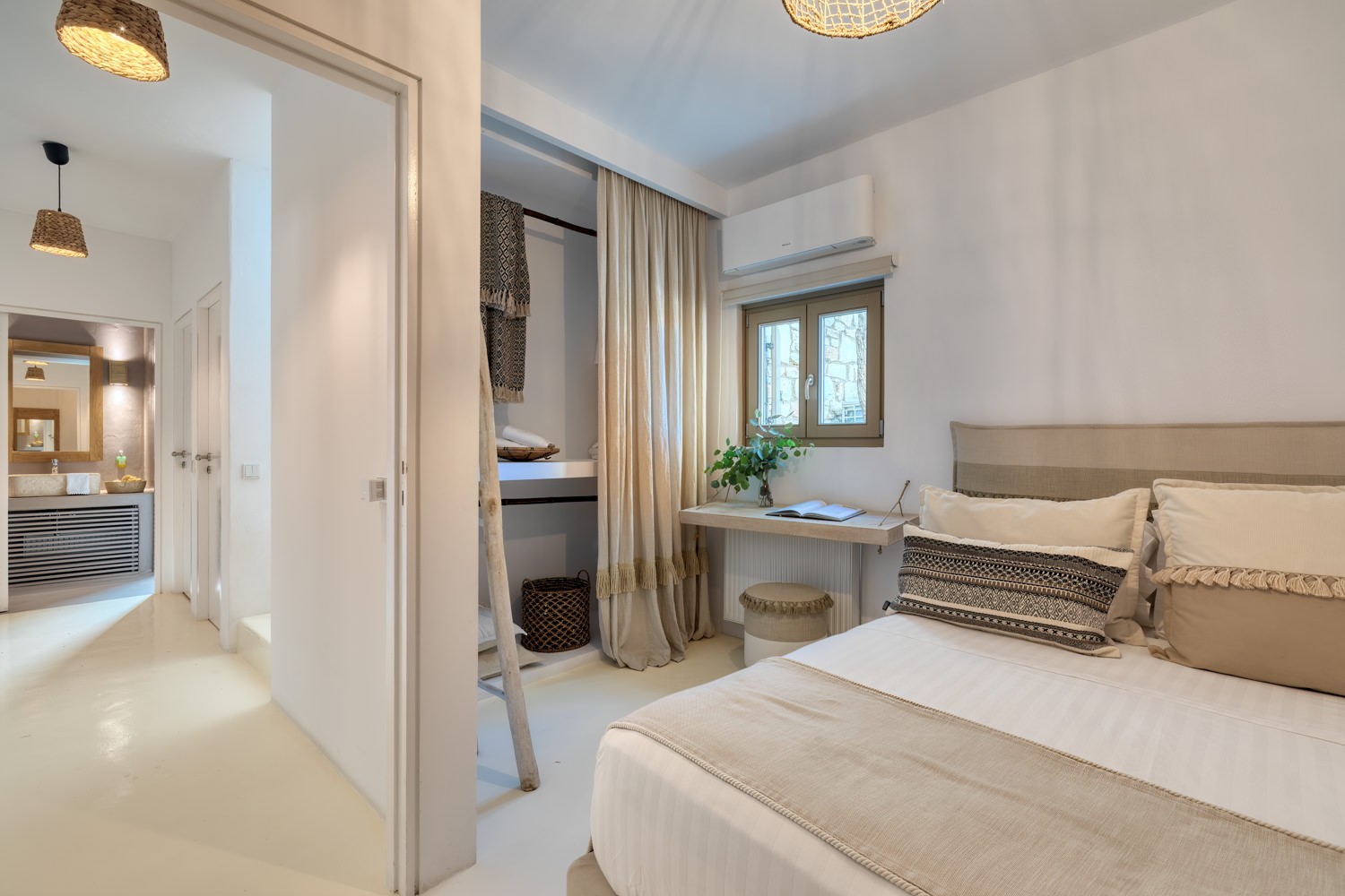 Amalgam Homes Aiolos villa, Paros island: image interior gallery