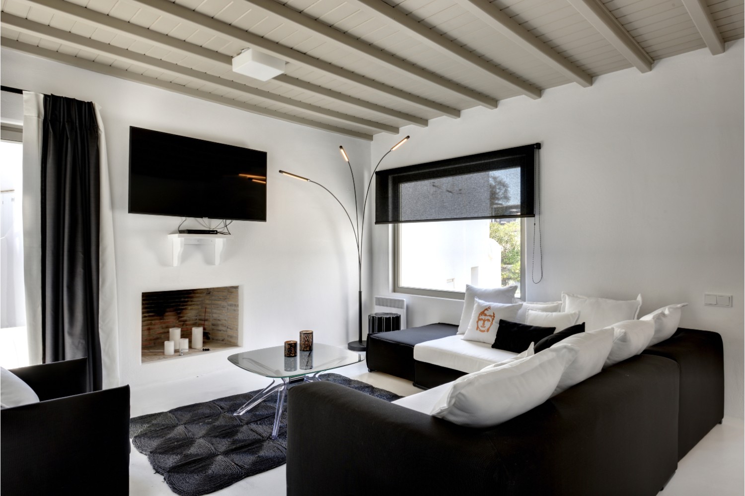 Amalgam Homes Dafni villa, Mykonos island: image interior gallery