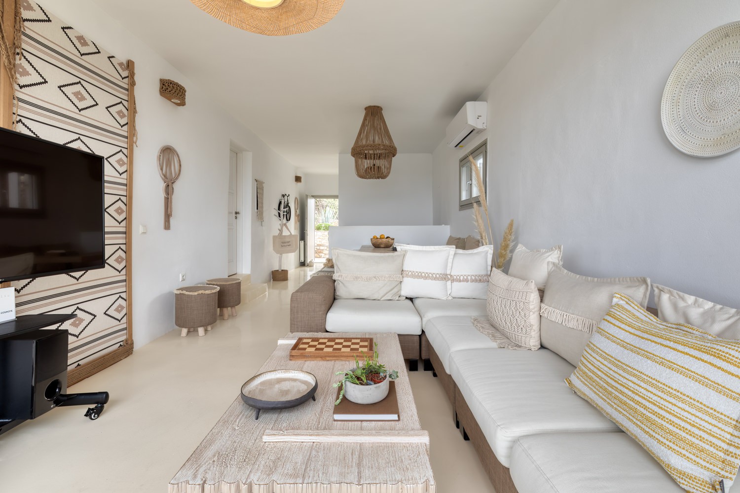 Amalgam Homes Zefyros villa, Paros island: image interior gallery
