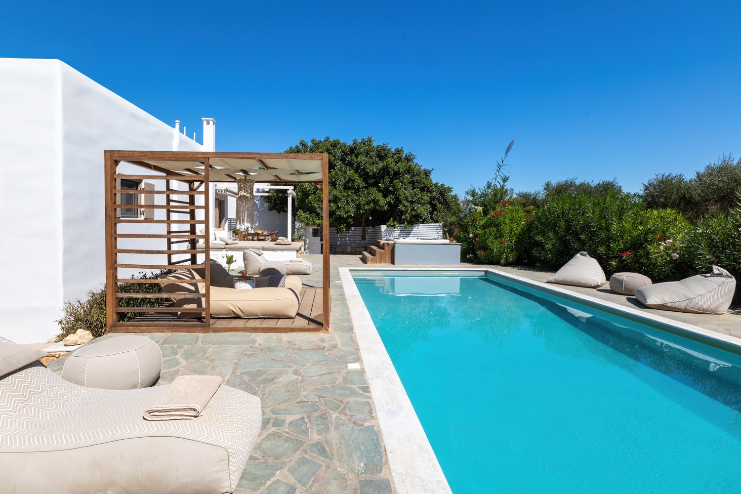 Amalgam Homes Aiolos villa, Paros island: image interior gallery