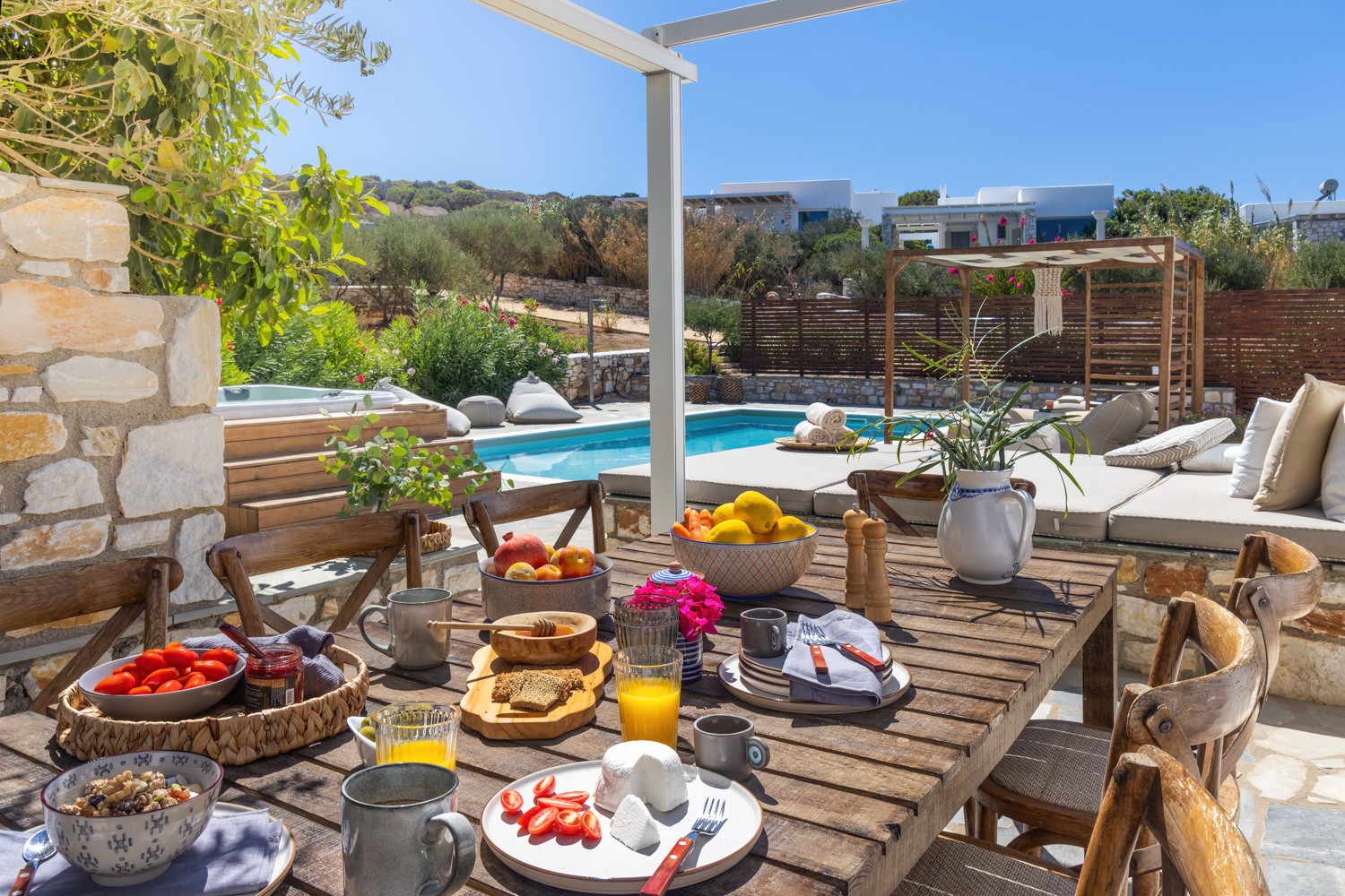 Amalgam Homes Aiolos villa, Paros island: image interior gallery
