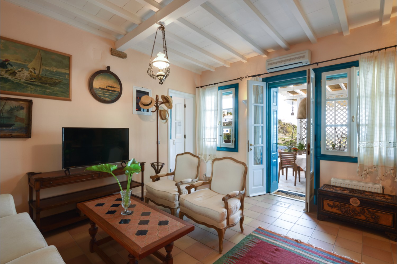 Amalgam Homes Pano Spiti villa, Tinos island: image interior gallery